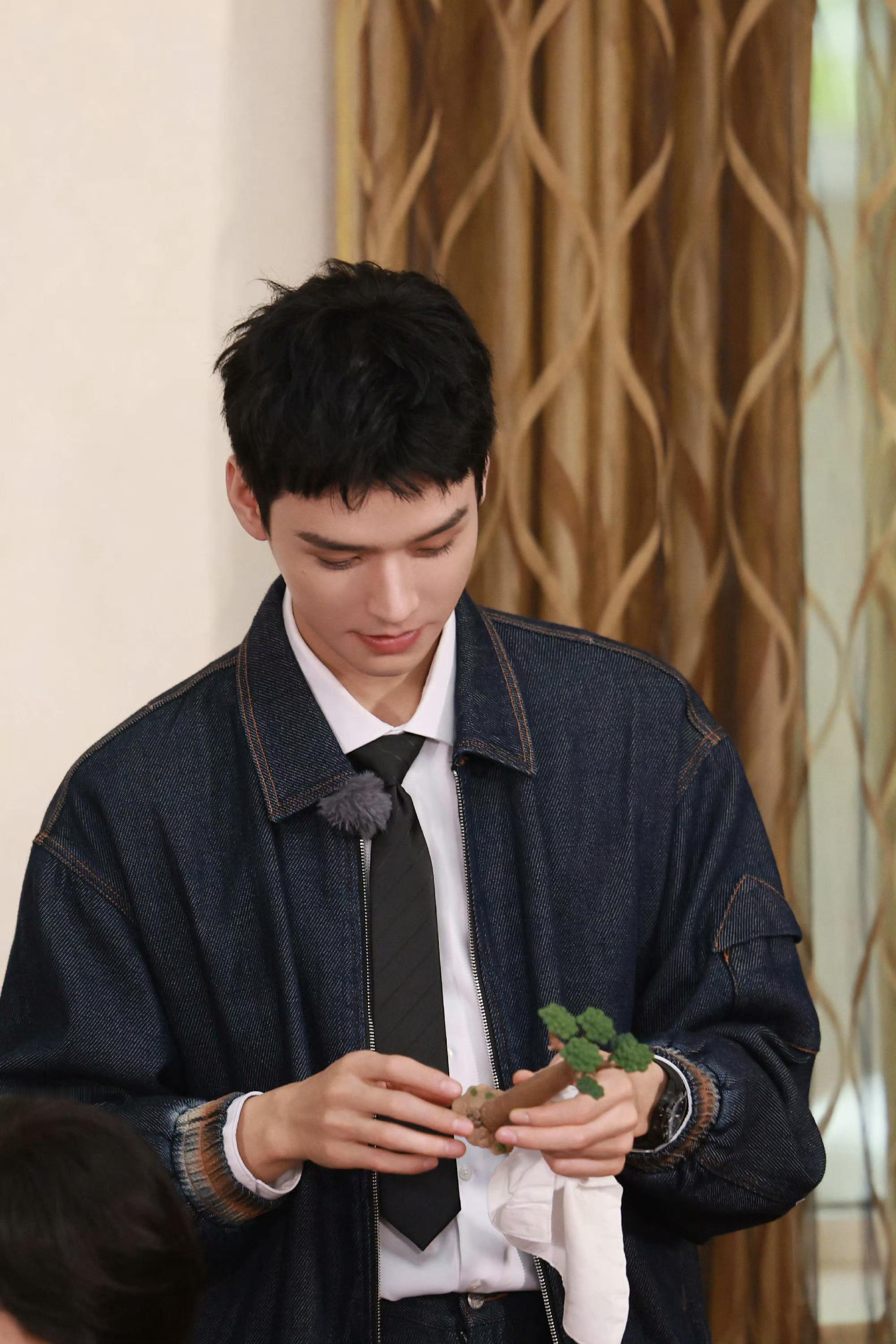 龚俊打麻药说胡话龚俊好真诚，听到姐姐要去做胃肠镜，就把自己的经验告诉她，好贴心～