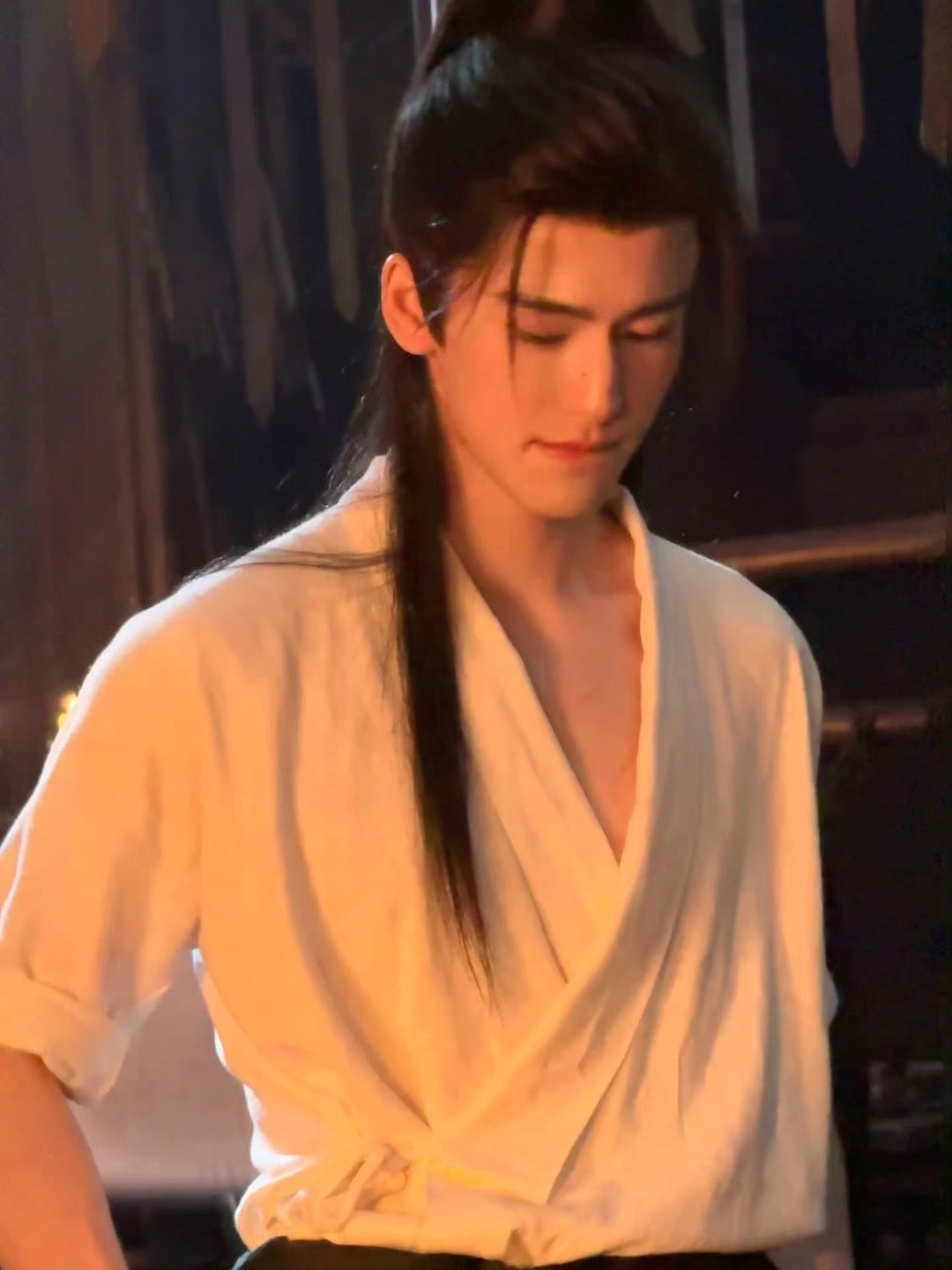 张凌赫剧组碎片🧩 这个武安侯也太帅了张凌赫