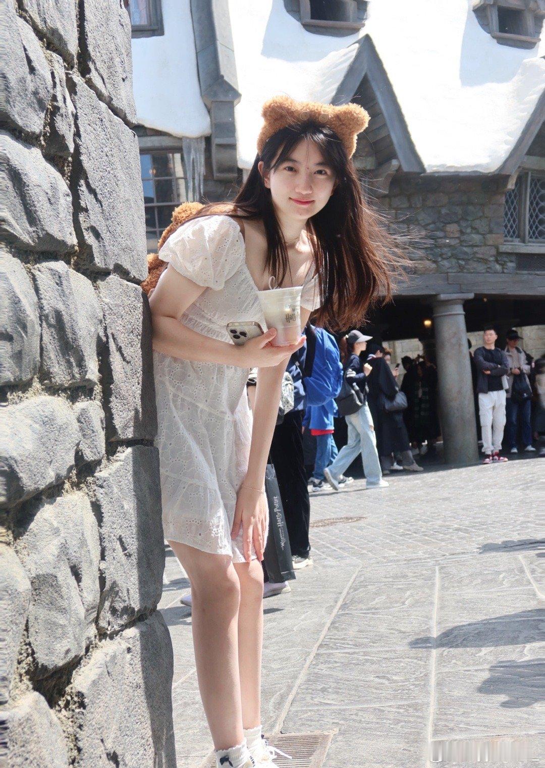 这张之前怎么看都奇怪 ​​​