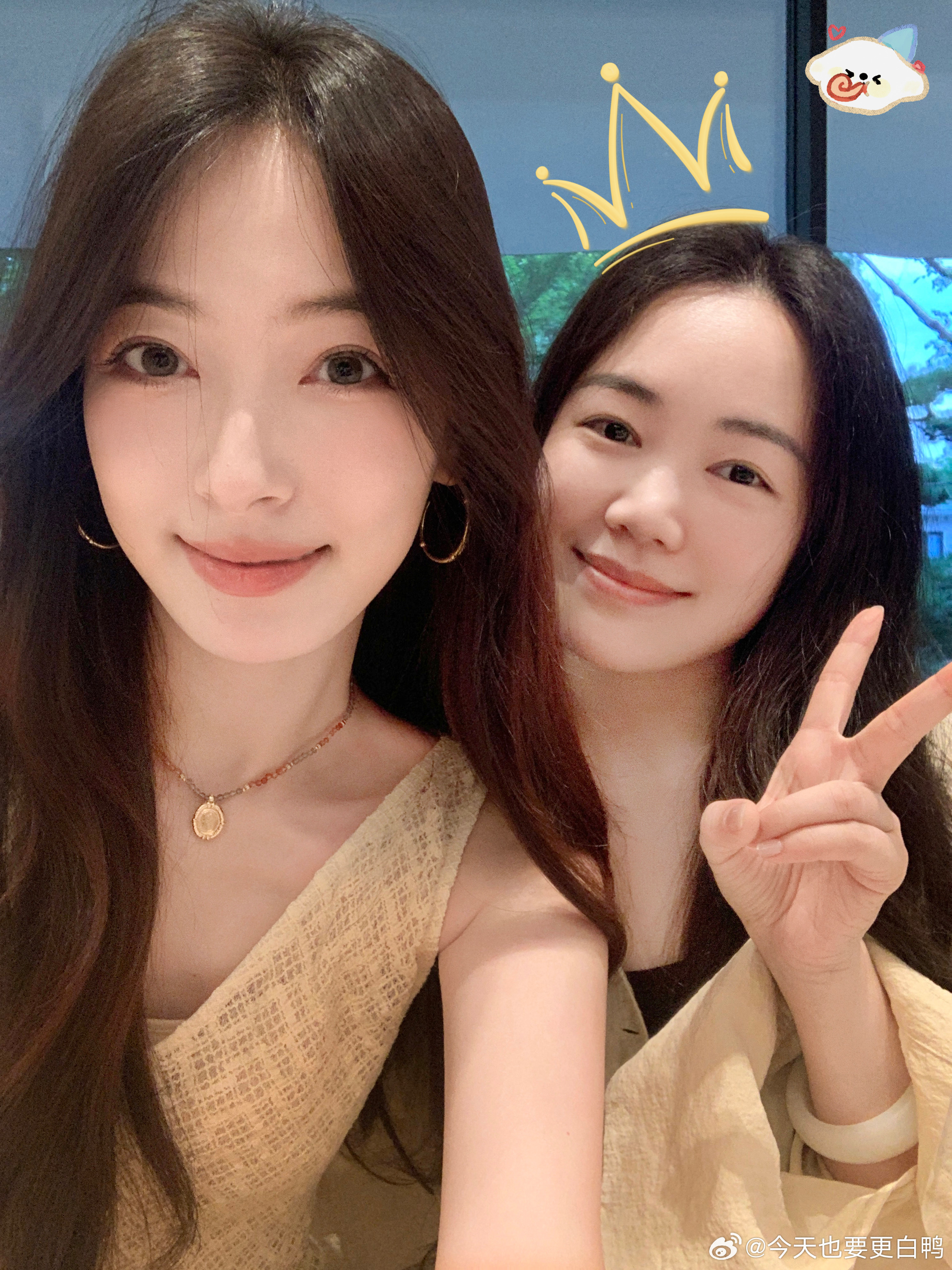 叽叽喳喳的生日会哈哈祝我们大发18岁生日快乐呀！～女孩子们聚一起主题就是：喝酒、