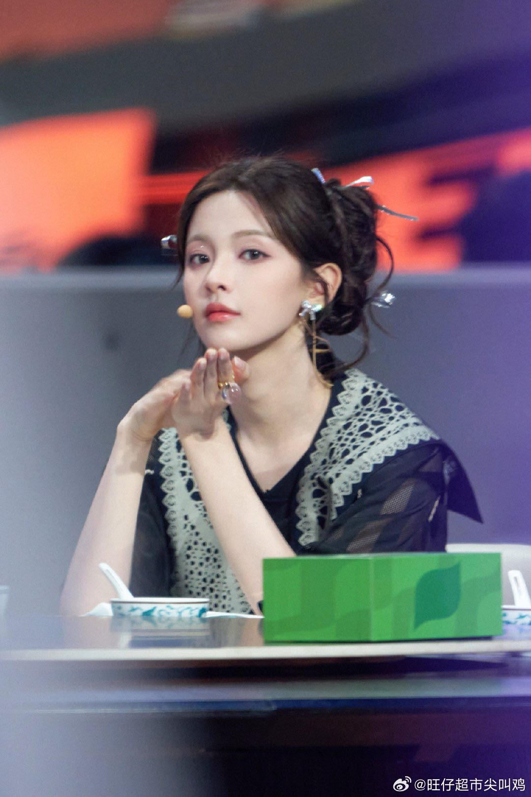 杨超越顶着这么美的脸搞抽象杨超越的脸 做男做女都精彩天才厨人 杨超越说勺子方便补