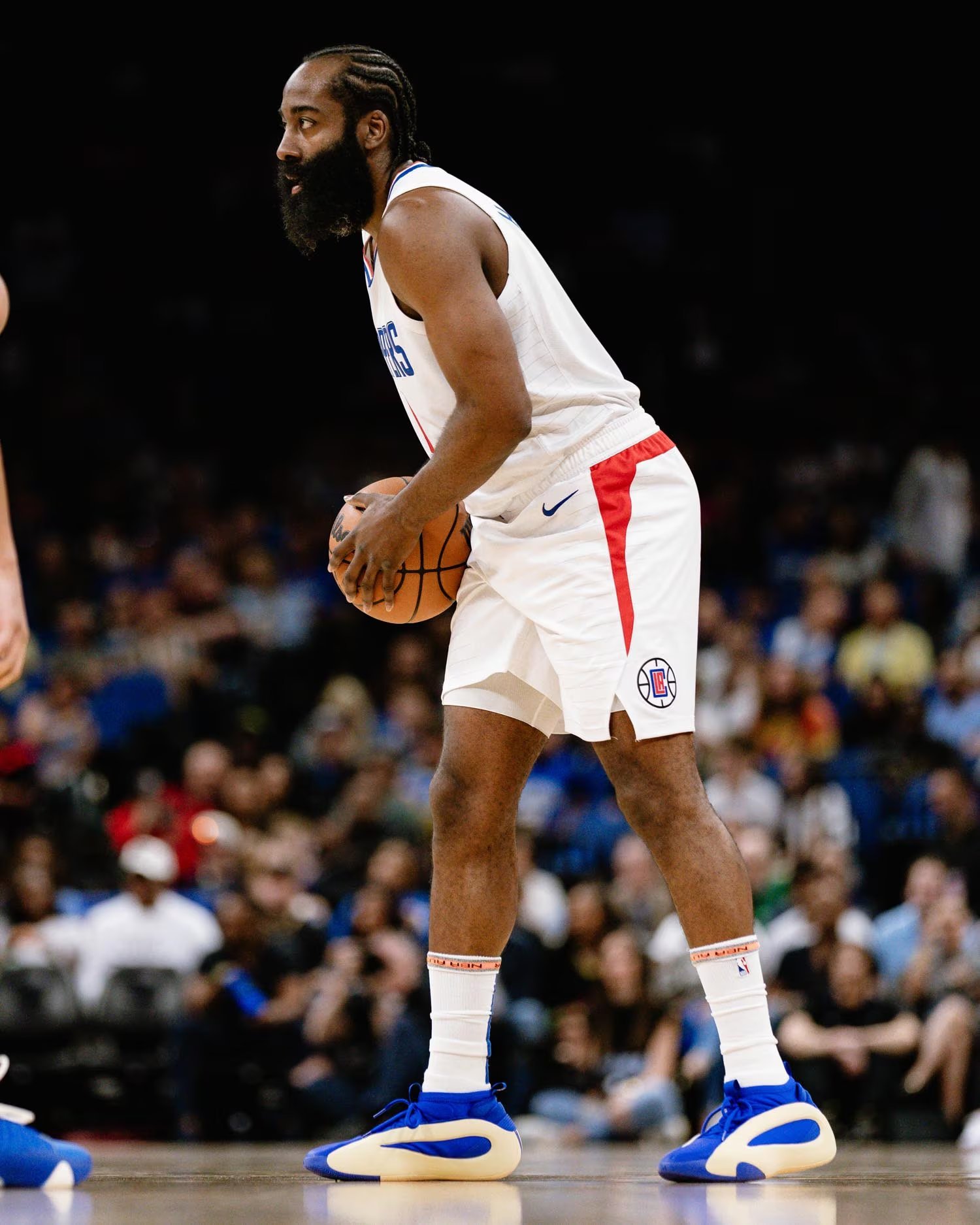 今天是哈登本赛季第10场得分低于10分的比赛，自 2011 年雷霆时期以来单赛季