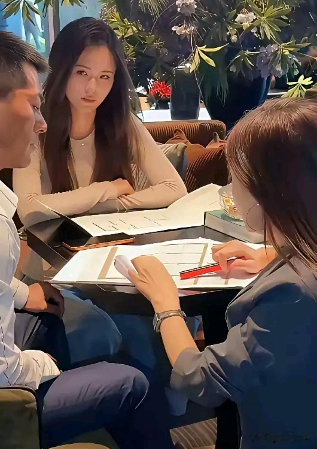 销售的服务太到位了，看来不下单都不行了