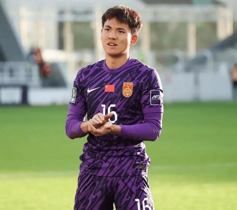 U23国足半场0比0乌兹别克斯坦U23u23国足vs乌兹别克斯坦u23 李昊vs