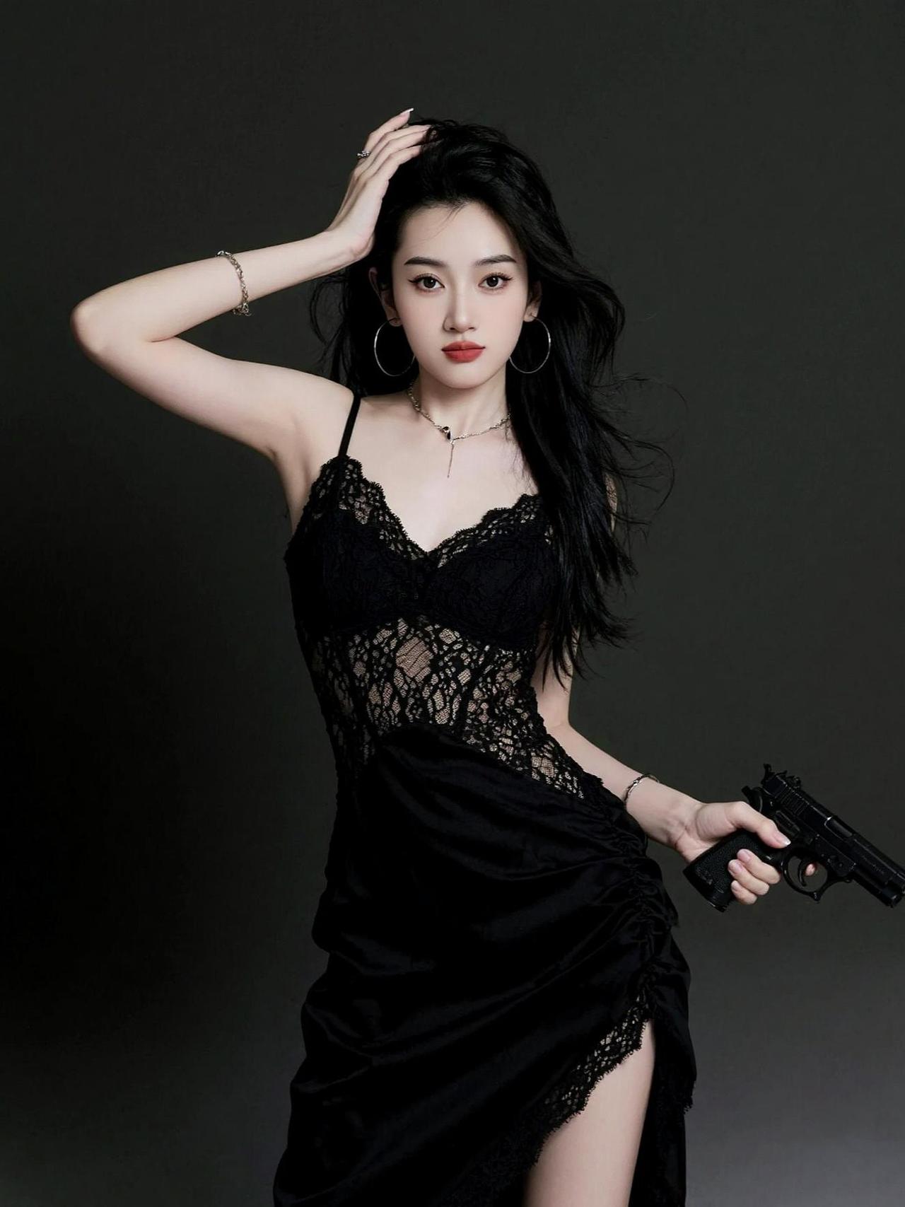 AI黑裙持枪写真 抖音ai创作 抖音玩法合伙人计划@D0U十小助手