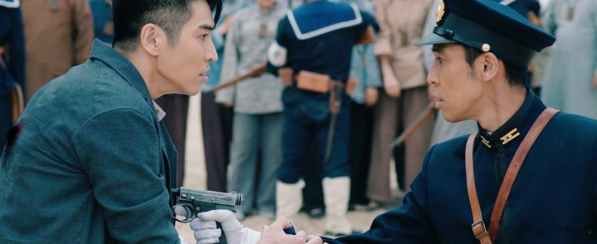 谍战剧只有小角色没有小人物 《长河落日》今晚叶龙侠的故事落幕，虽戏份不多只是剧中