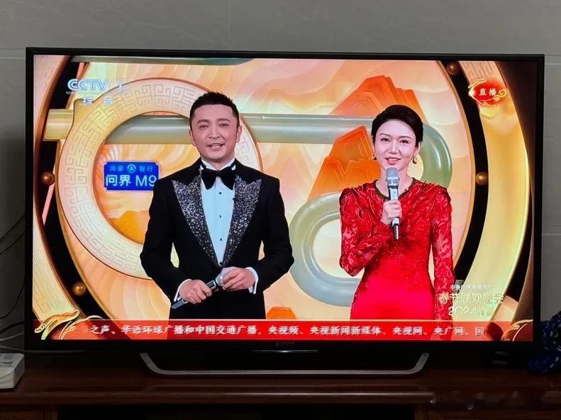 问界M9这植入广告，不得了[666]
#春晚##问界M9##龙年大吉# ​​​
