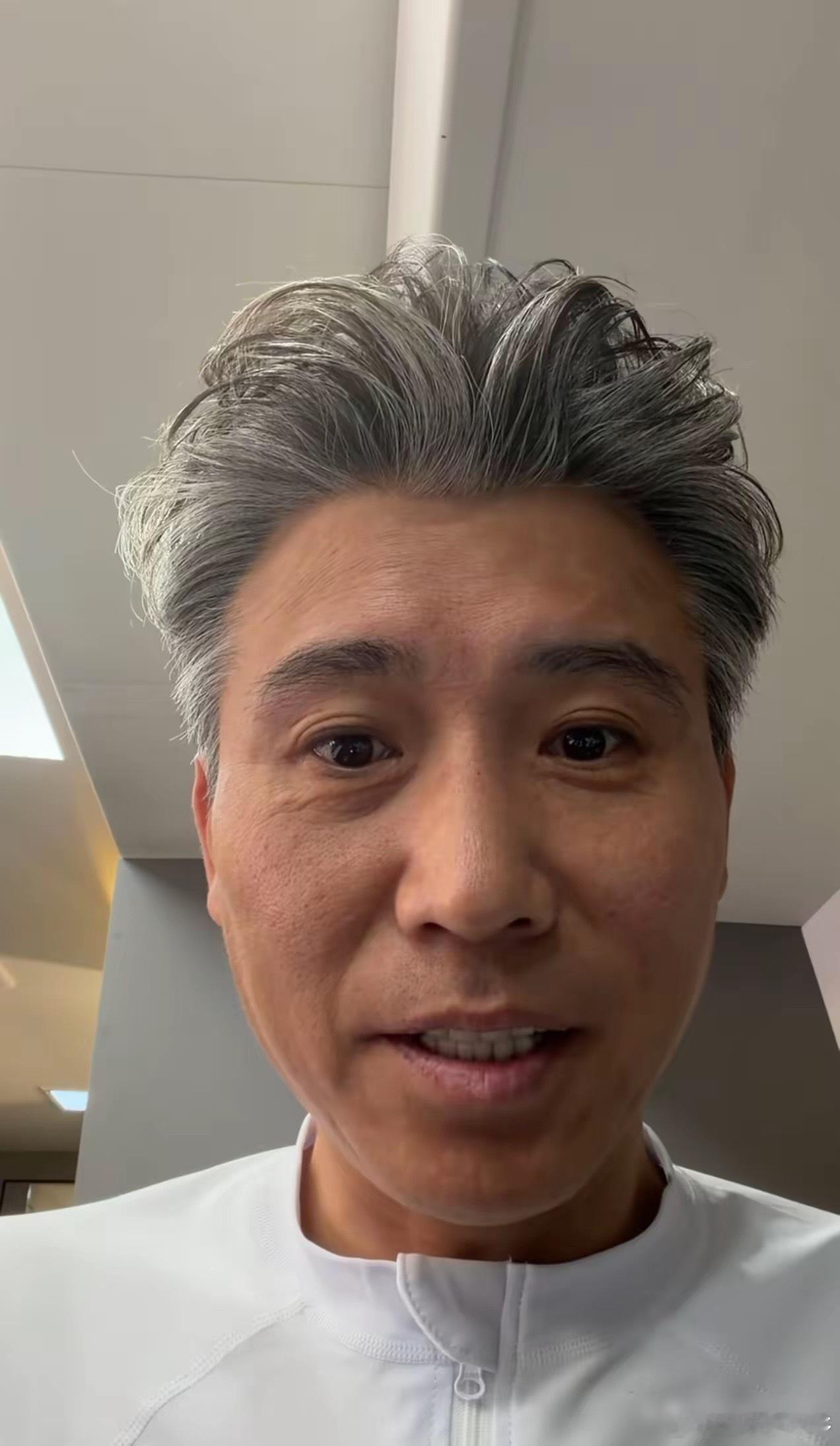 为什么很多综艺邀请李乃文？原因很简单，不是因为他观众缘好，也不是因为他够拼，而是