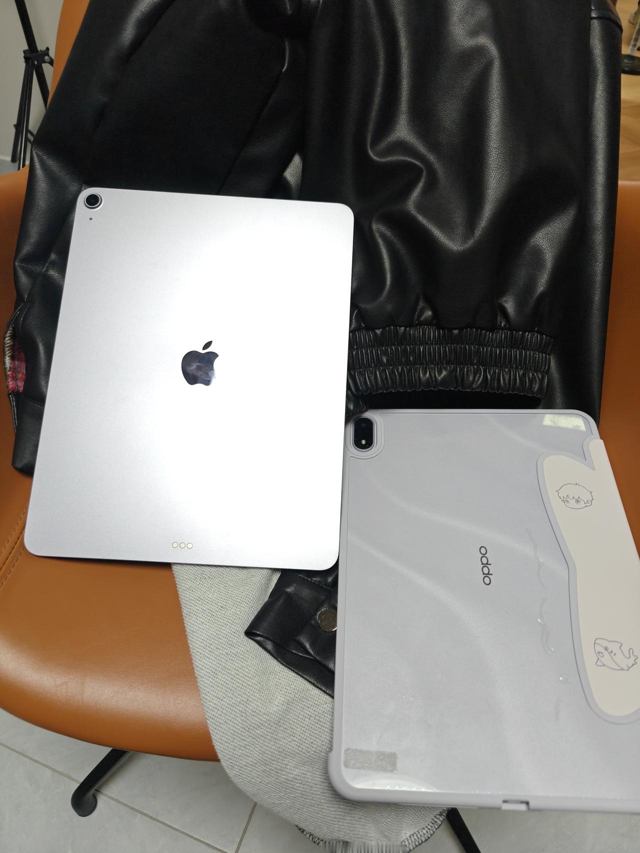 对比后才知道，为啥这么多人嫌弃iPad Air了

我自己手机一直用的iPhon