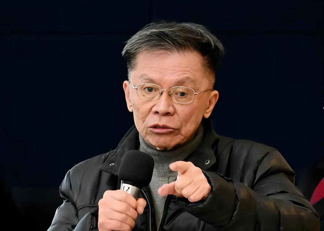 台湾评论员沈富雄说，“我今年 87 岁了，日据时期我就已经记事。那时候我常常听身