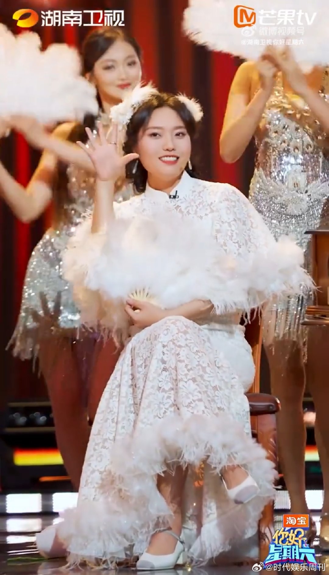 李雪琴拿了大女主剧本你好星期六 瞧这姿态！李雪琴在节目里妥妥的大女主。小冤家舞台