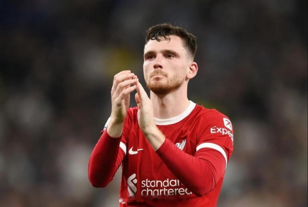 罗马诺消息，热刺和利物浦正继续谈判罗伯逊的交易。热刺在周五提交了初始报价，目前两