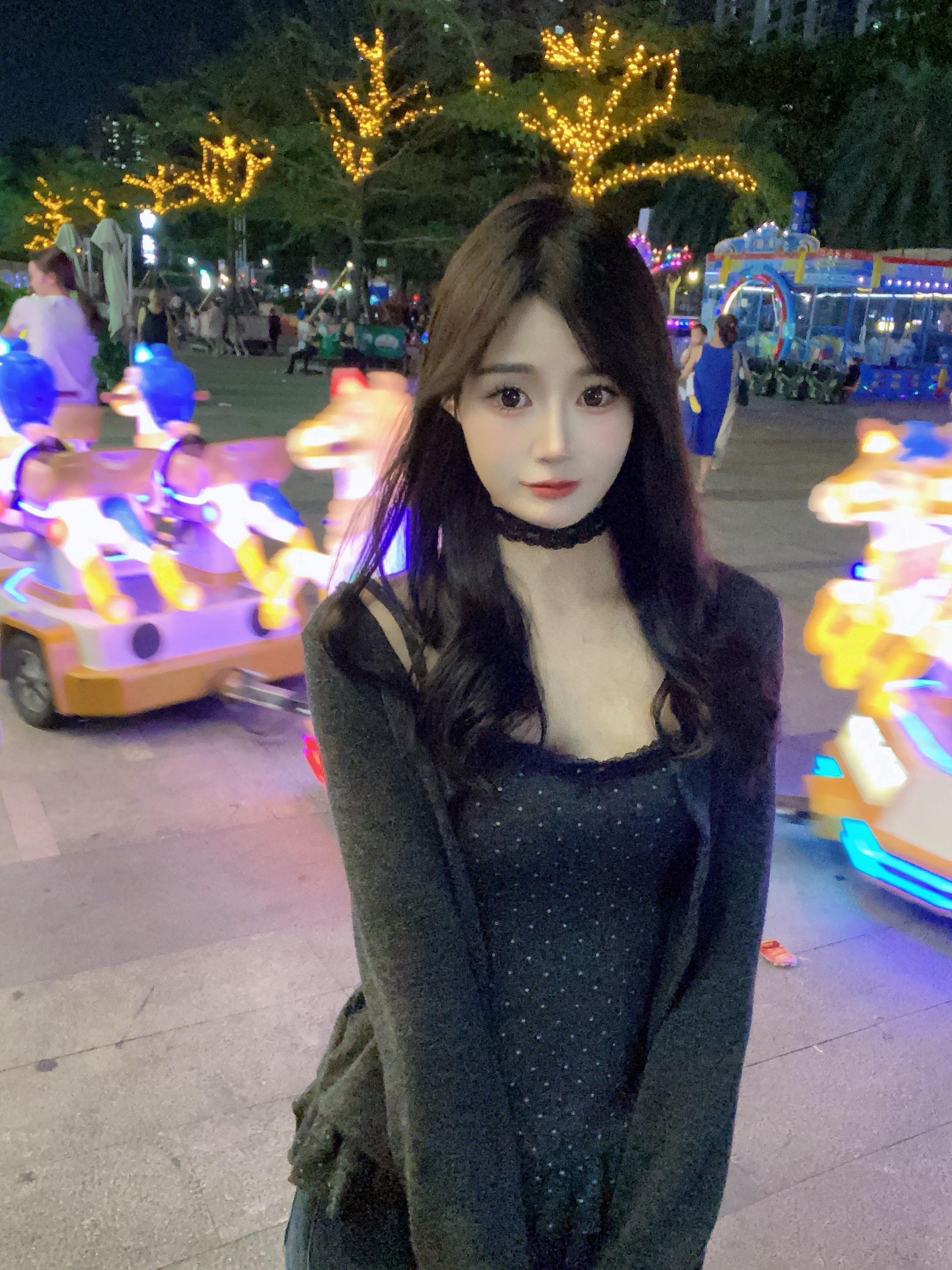 躺又躺不平，卷又卷不赢，仰卧起坐腰又不行。