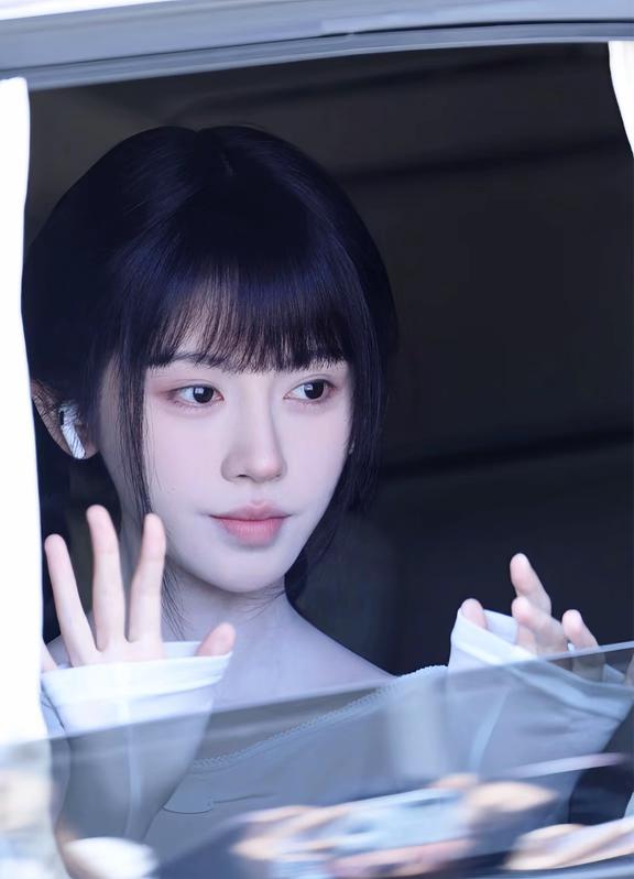 7.16 出妆
鞠婧祎