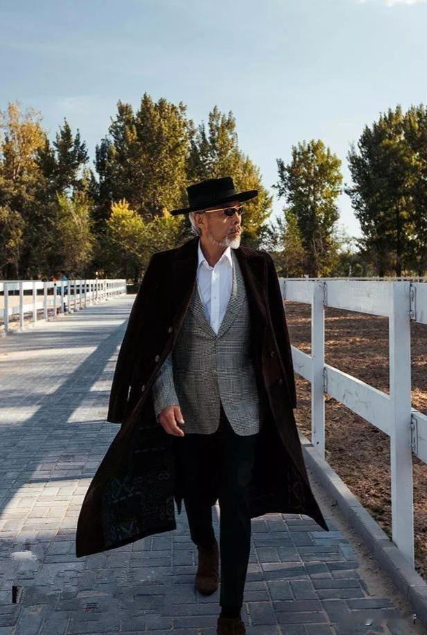 一个老年人独行旅居，最怕什么？我用切身体会告诉你，供参考。

有人可能会说，怕花