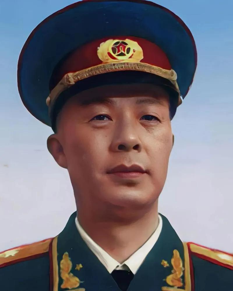莫文骅（儒将），广西南宁人，开国中将，书香出身投百色起义。
长征中任干部团宣传部