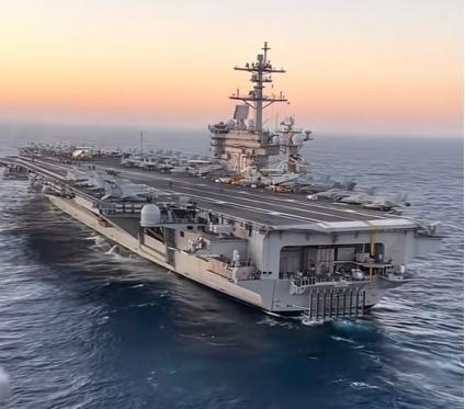 美国11艘航母无人敢拦，中国想出一妙招，俄罗斯专家连连称赞。

美国航母之所以长