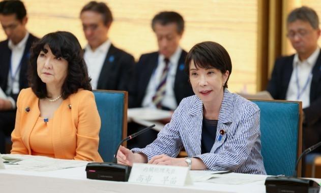 日本主动喊话中国！当地时间6月29日，日本终于受不了了。 内阁官房长官木原稔公开