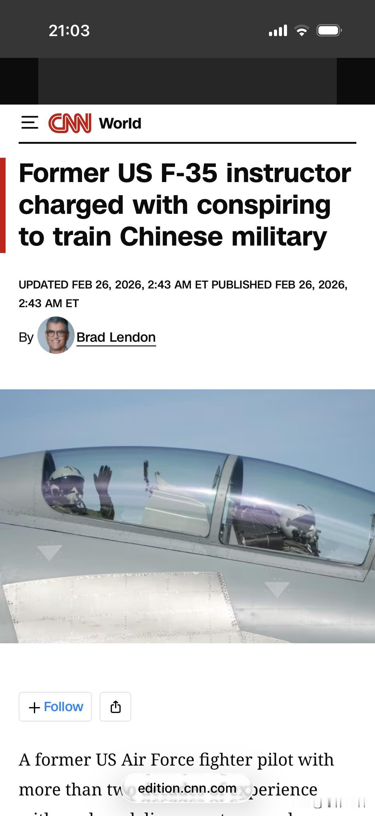 美媒称，前美国F-35教官，有着二十多年飞行经验，他被美国指控密谋训练大国的军队