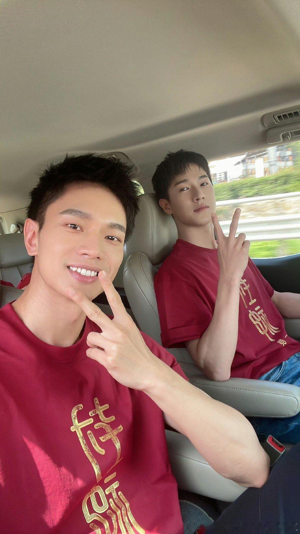 黄曦彦包场支持李昀锐新剧黄曦彦包场李昀锐宴遇永安 黄曦彦包场李昀锐的新剧《宴遇永