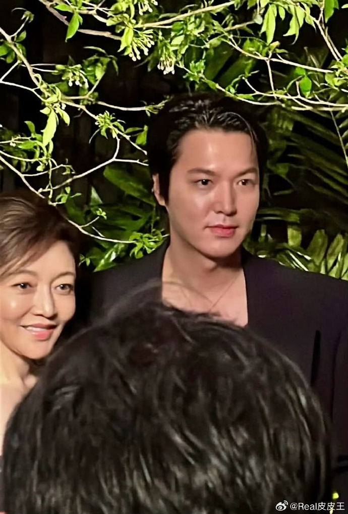 认不出李敏镐 有点认不出了 