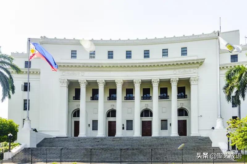 菲律宾政坛堪称豪门轮流坐庄大戏，马科斯、杜特尔特等大家族把控大半省府与国会席位。