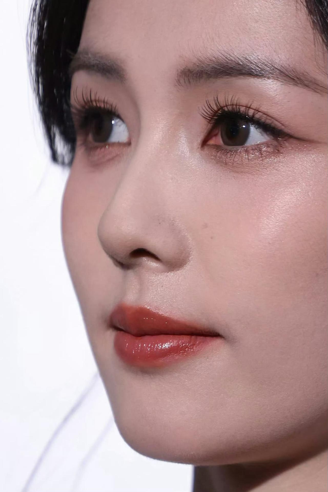 白鹿：一月行程开启，焦虑中收获新感悟

近日，白鹿深夜发布1月行程，引发粉丝高度