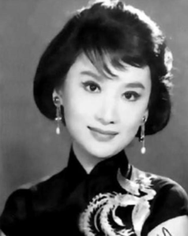 1962年，61岁的梁思成，迎娶小自己27岁的助手林洙。新婚夜，梁思成对林洙说：