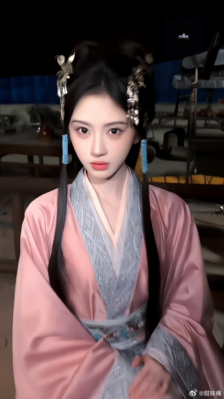 鞠婧祎鞠婧祎苏绿夏鞠婧祎万花世界 ᨳ⁺˳⋆. 放根逗猫棒在这 愿者上钩𐃆 ·̩