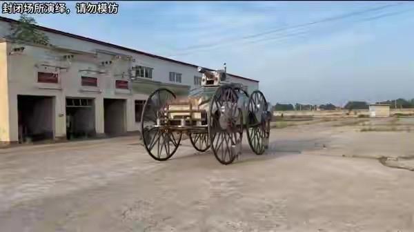 理想i6也不便宜啊，还得是手工耿有实力，直接把理想I6给民间改装了，接下来咱们看