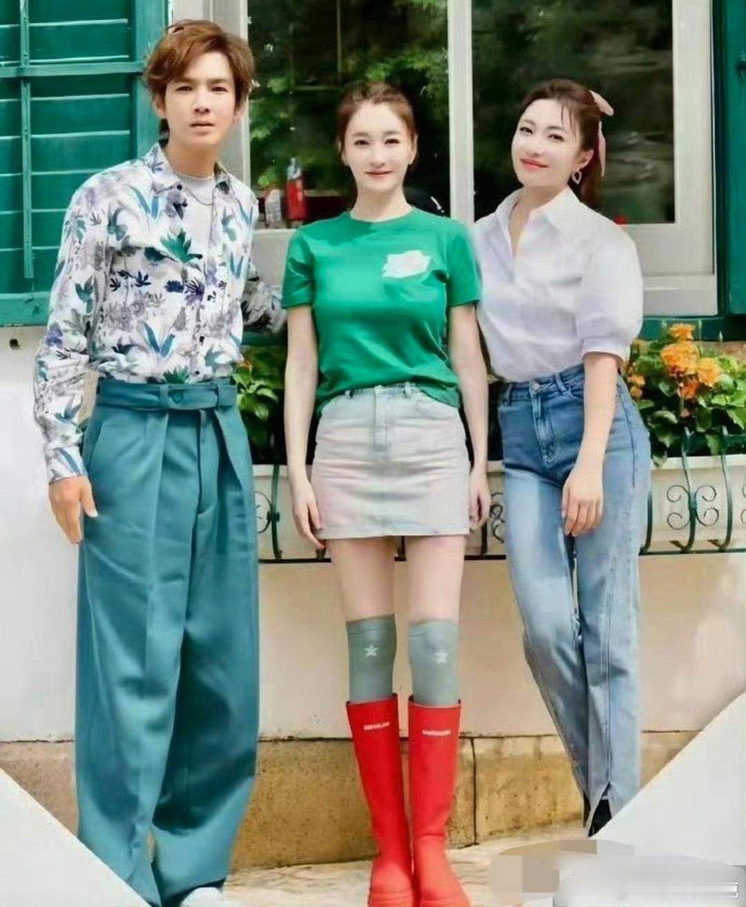 终于懂为什么李小冉能被富豪追十年了！ 