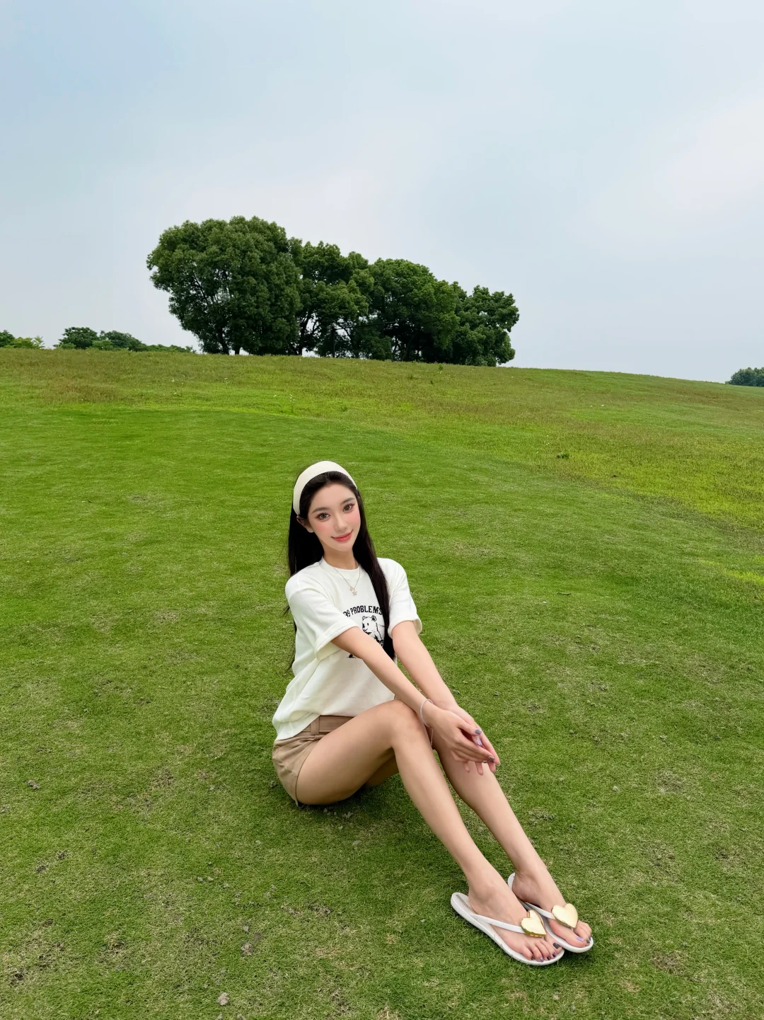 今天是绿色的草坪和我～🍃