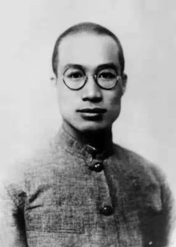 历史上的今日  1933年1月13日，毛主席 同 项 英 等 发 布 中 华 苏