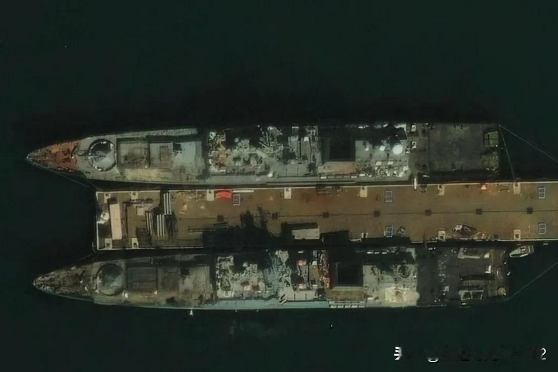 需要深度维修：俄罗斯黑海舰队旗舰遭到乌军打击后果体现



8月12日，在对新罗