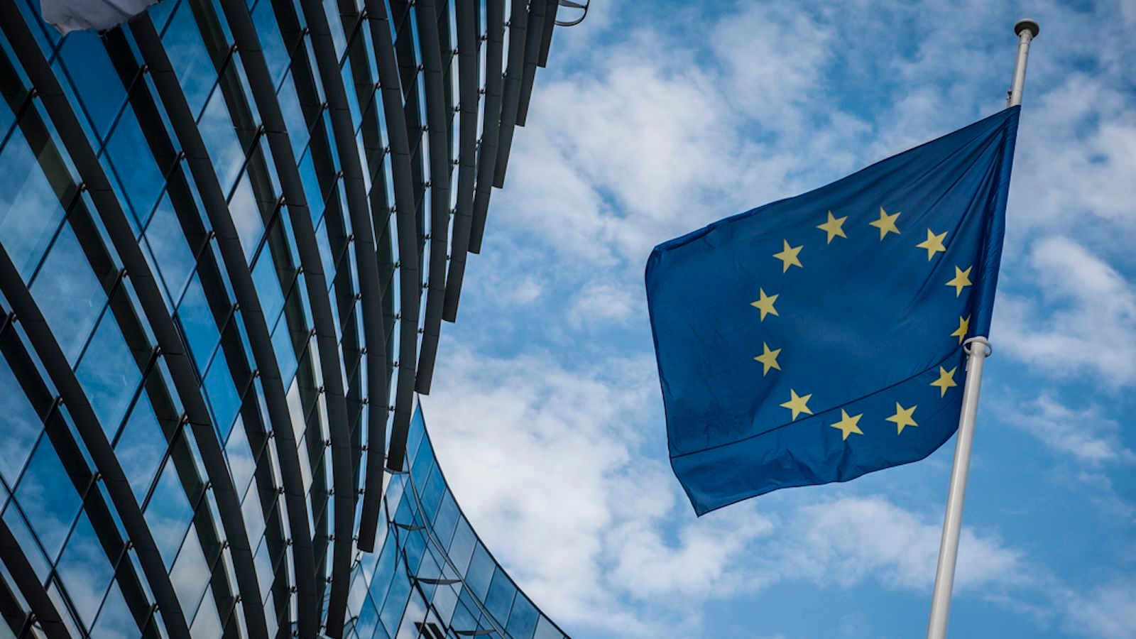 【欧盟广播公司投诉称，Apple TV 和 Siri 违反了 DMA 规则，成为