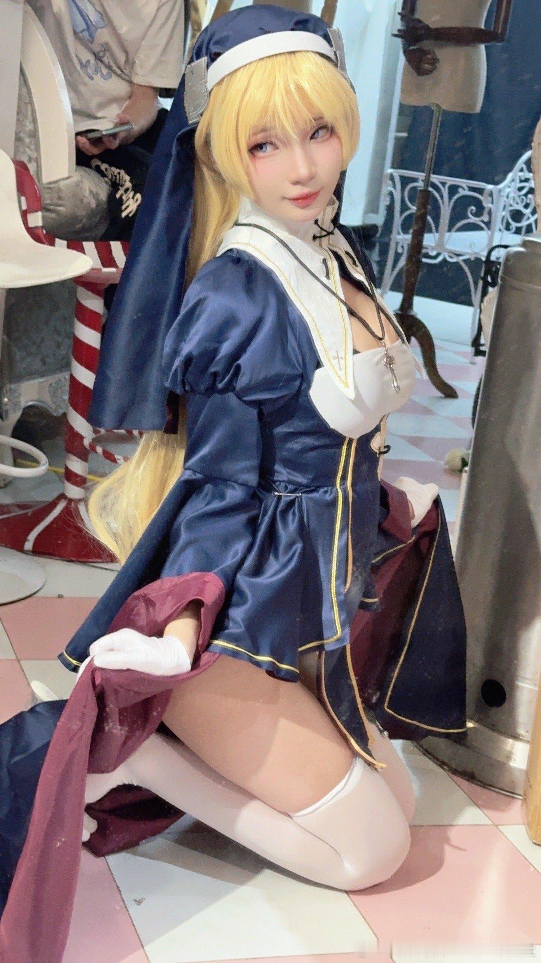 #COS[超话]# 筱蝶的夏洛特手办修女.  #cosplay#​​​