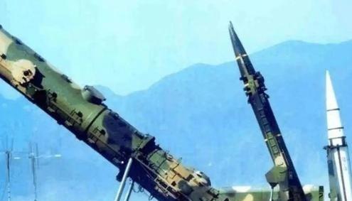 “ 东风31导弹 只不过是纸老虎！它连 美国 本土都打不到。”1999年， 台湾