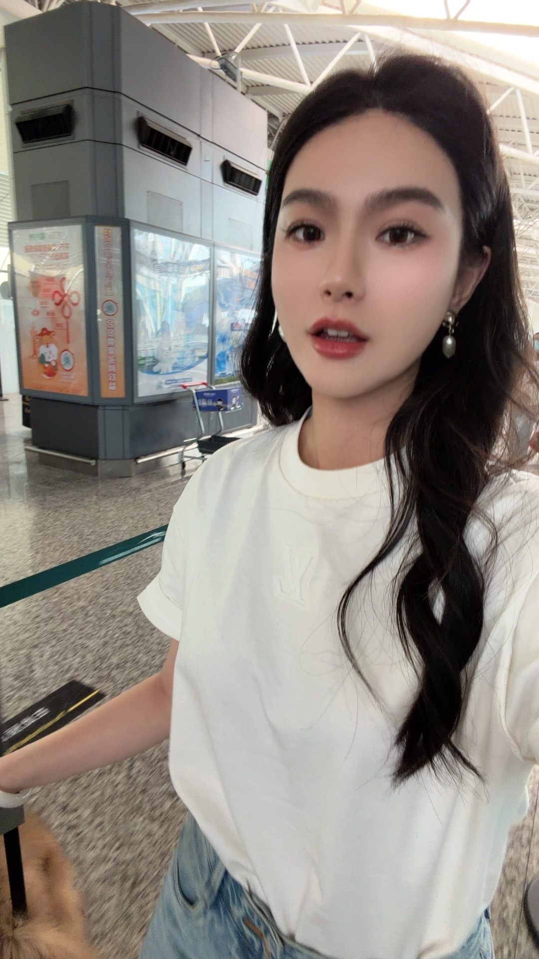 广州太太太太太暖和了～这温度贼舒服！！！ 广州·广州白云国际机场