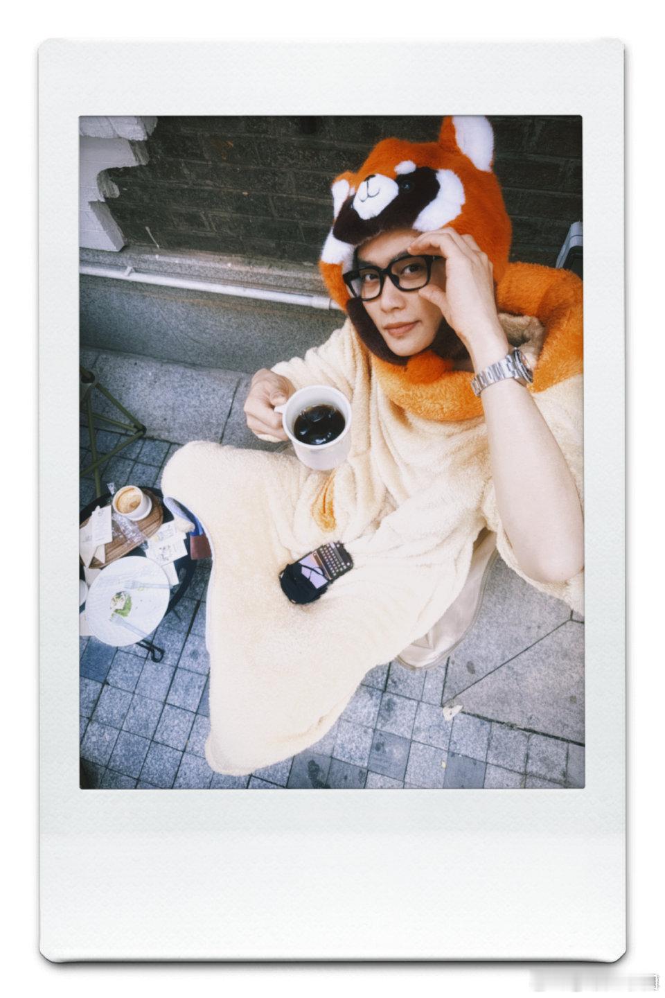 柯淳 今日份营业🈶！是可可爱爱的大男孩一枚啊 