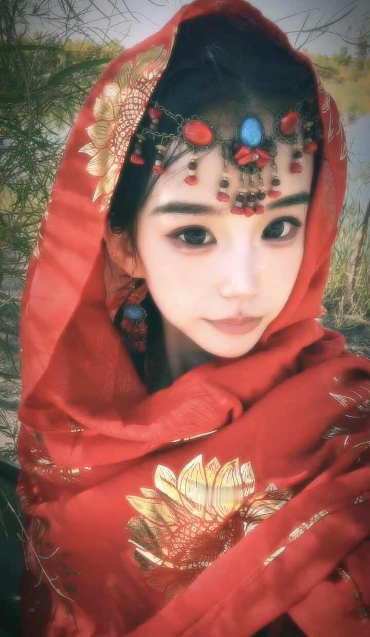 终于圆了我的小枫梦🥹
大漠上的一眼万年 小枫