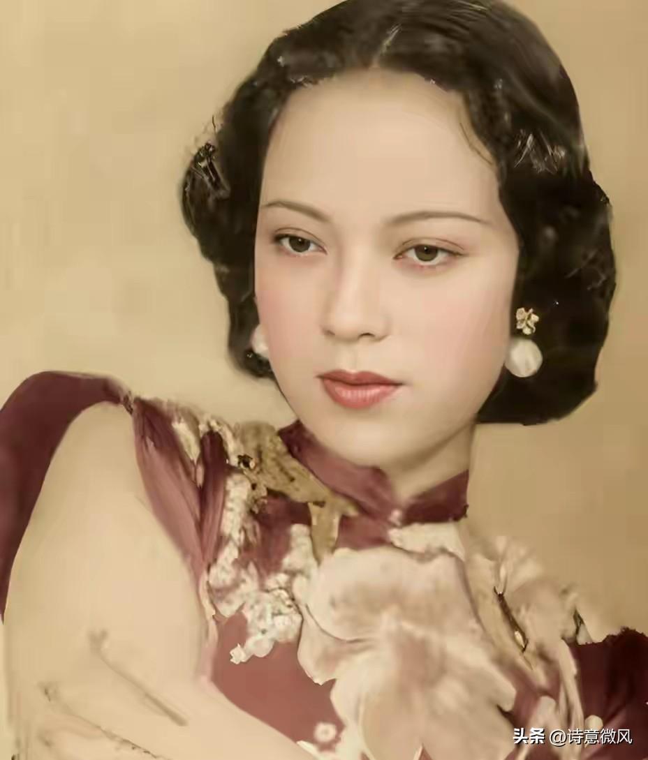 蒋介石身边红人，博学的才子，因上错床，沦为比汪精卫可怕的汉奸。
 
此人便是黄浚