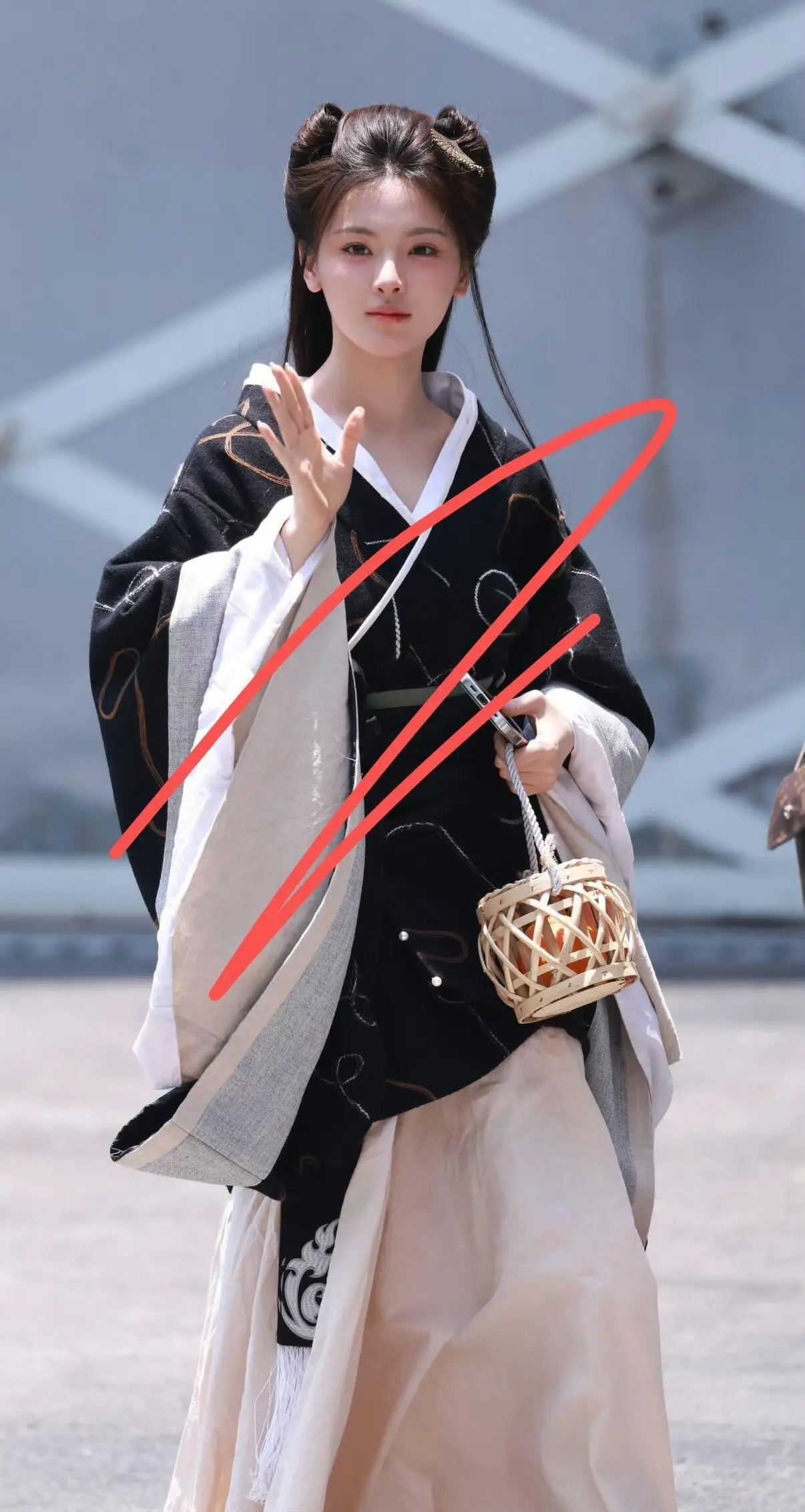 🆘 杨超越生图美成这样！今天cos的什。么角色啊，太期待了！  一见你就笑综艺