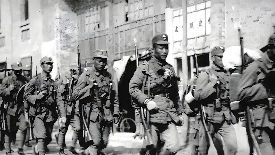 “八一三”淞沪会战之南市保卫战1937年11月5日，日军在金山卫偷渡登陆成功，淞