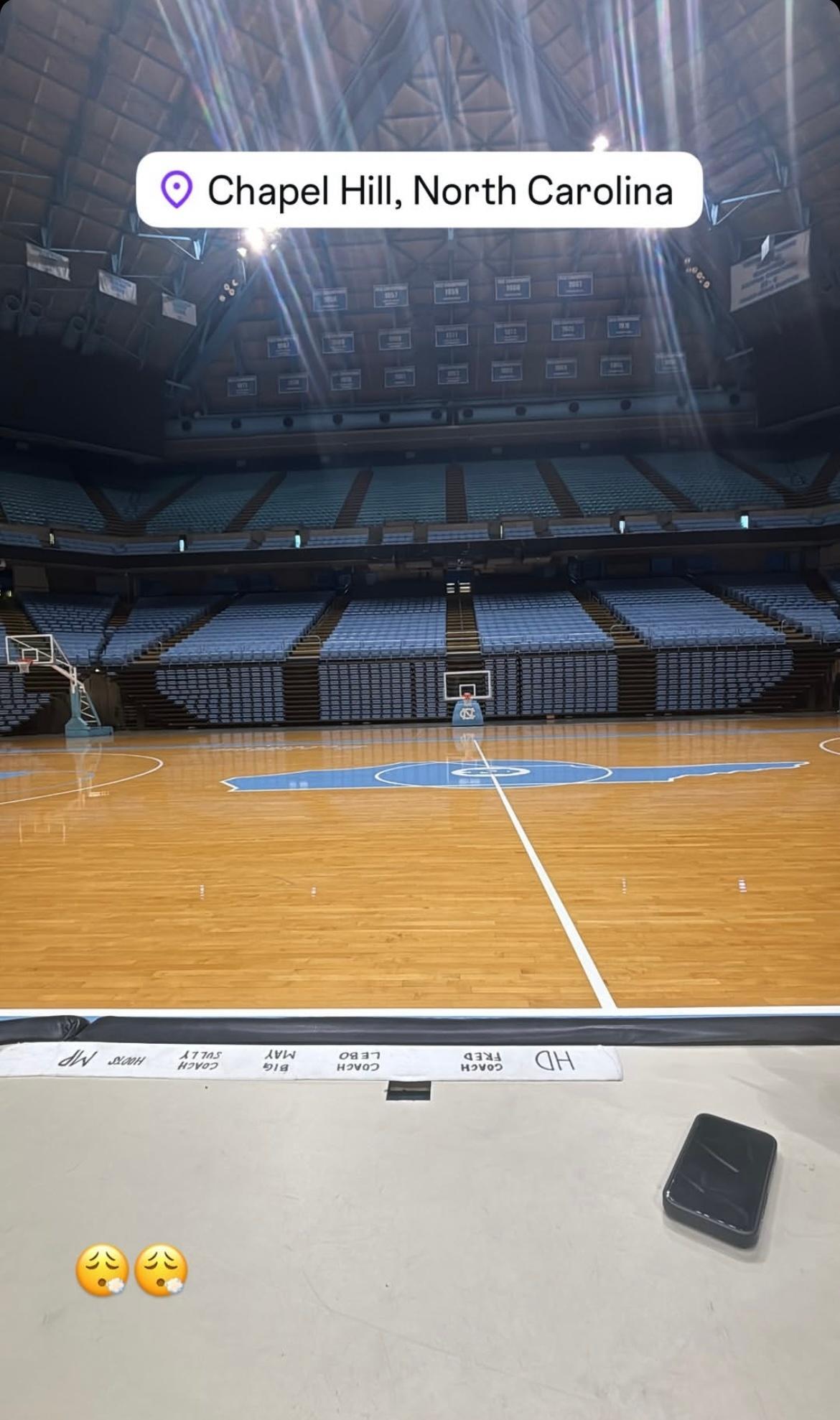重回母校🏀哈里森·英格拉姆晒北卡球场超话创作官 ｜圣安东尼奥马刺 ​​​