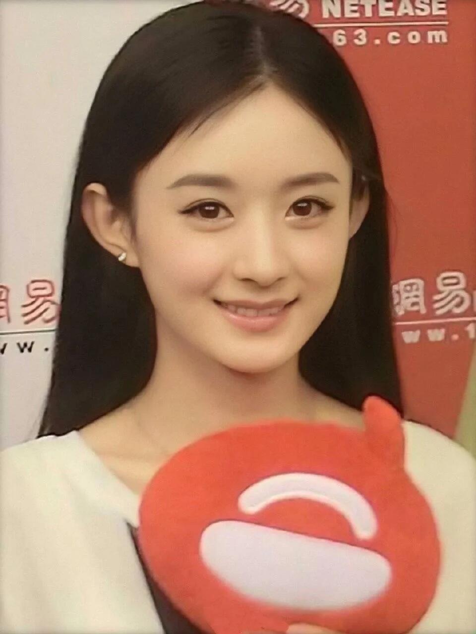 赵丽颖：古早白月光 ​​​