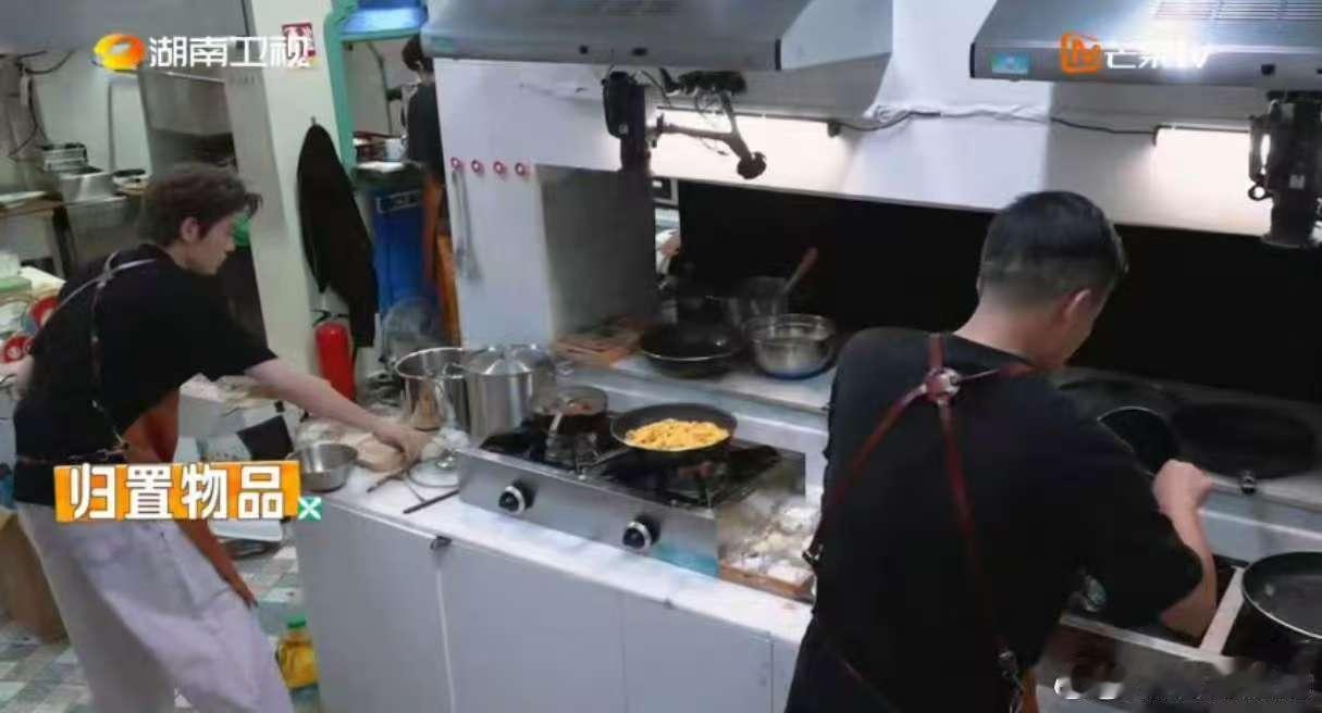 丁禹兮[超话]丁禹兮超绝老公感 中餐厅中餐厅名场面《中餐厅》里丁禹兮这超绝老公感