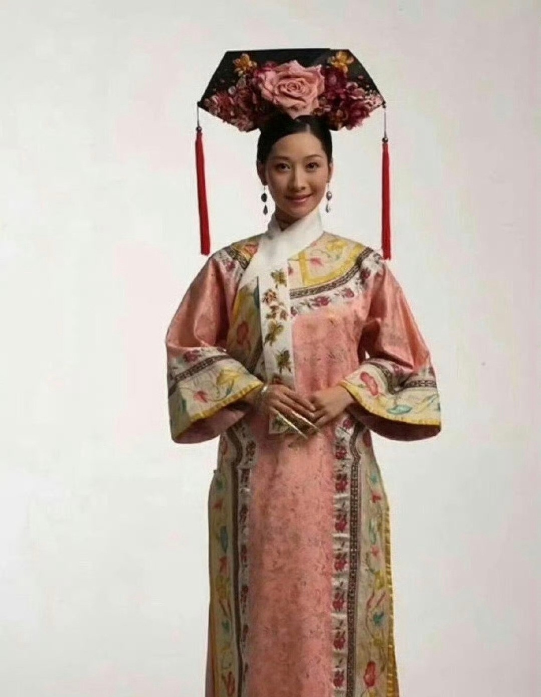 我敢说，甄嬛传当初要是这个妆造，肯定不会有现在这么火！！！[doge] ​​​