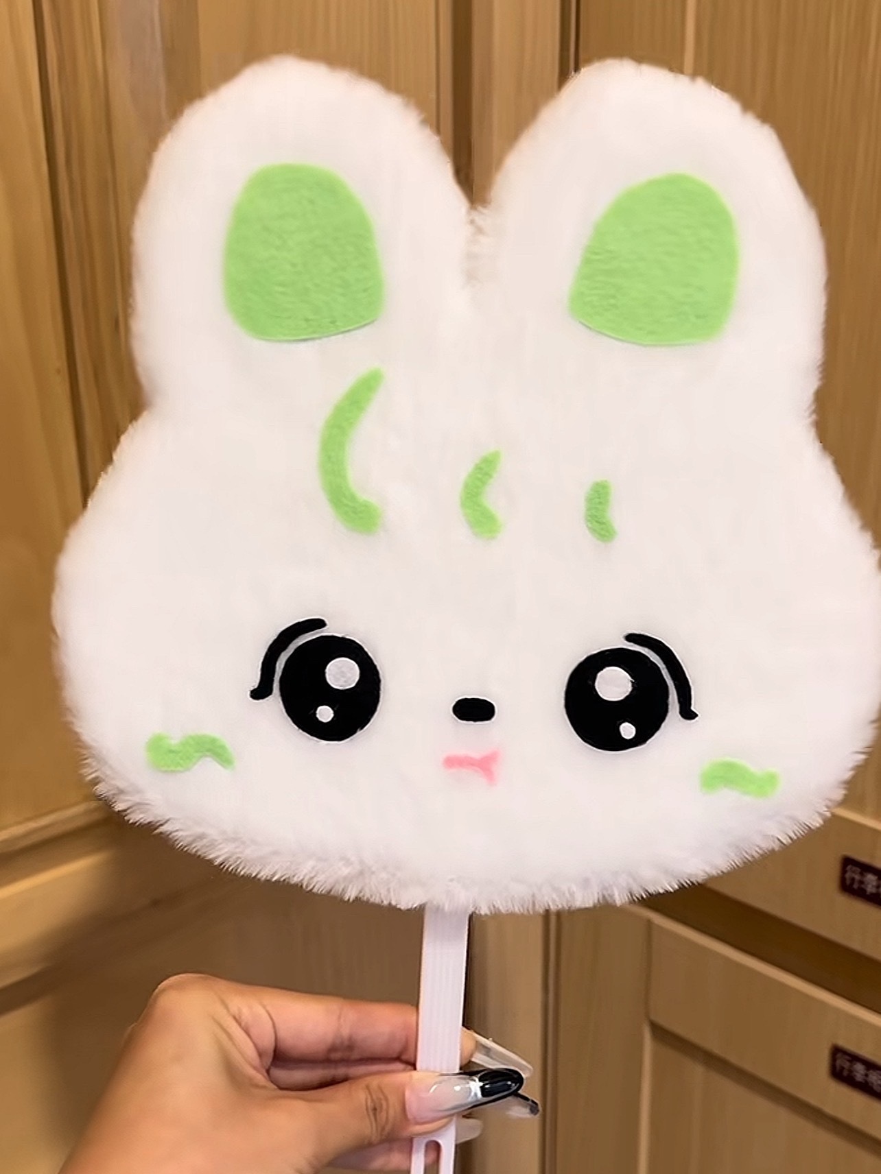 好萌的毛绒扇子，心灵手巧的yzn 做出如此萌物[拜托] ​​​