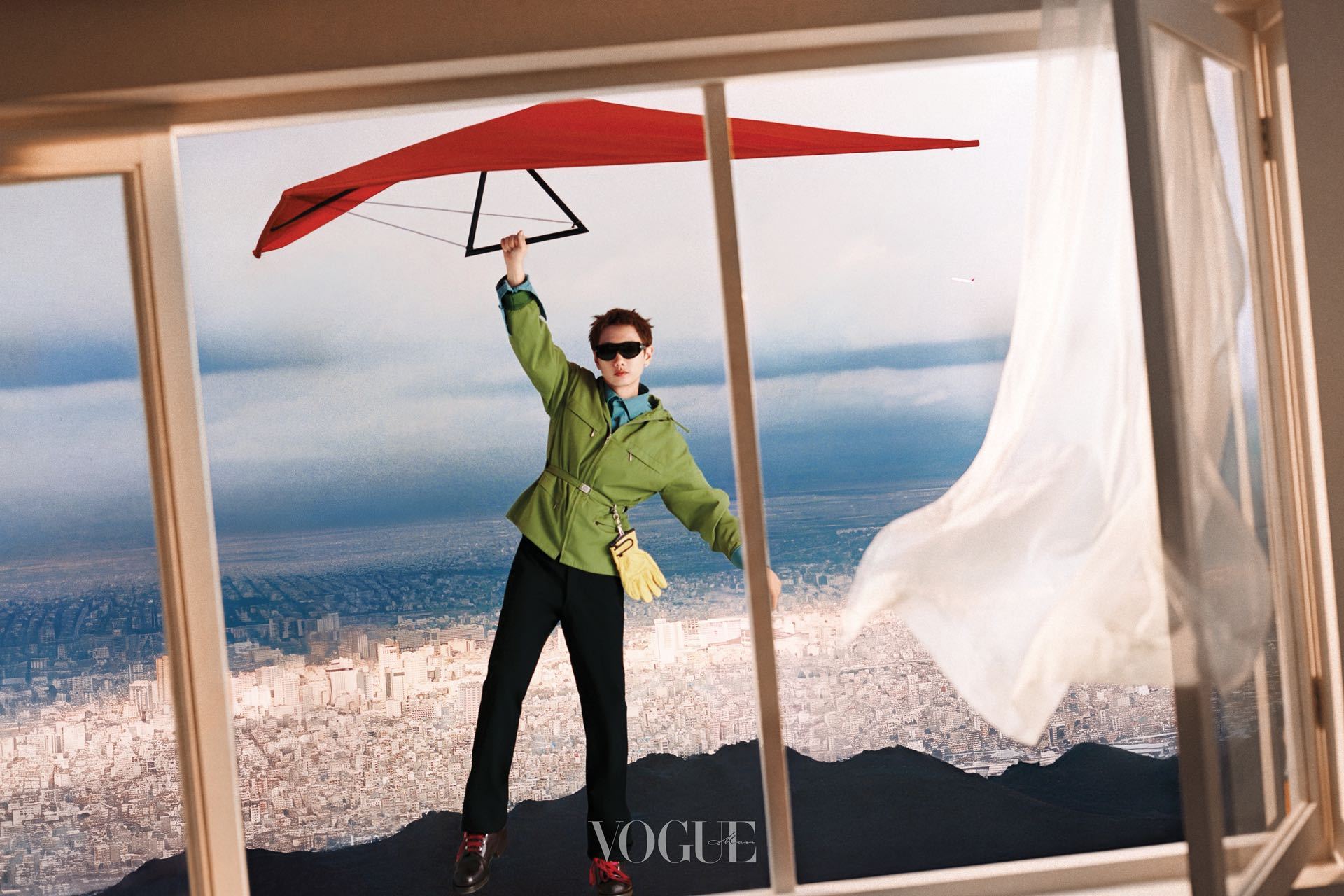 汪苏泷出镜VOGUEMAN九月刊封面，解锁全新主流男刊，首登拿下最具分量的金九 