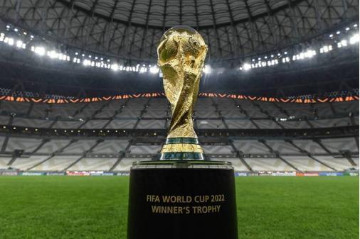 最近，2026年美加墨世界杯的门票价格在全球范围内引发巨大争议，离谱的票价让无数